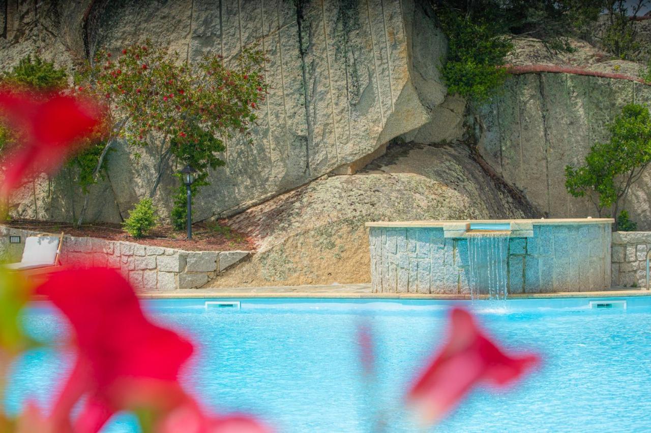 Paghe Eco Luxury Experience Hotel Budduso Ngoại thất bức ảnh